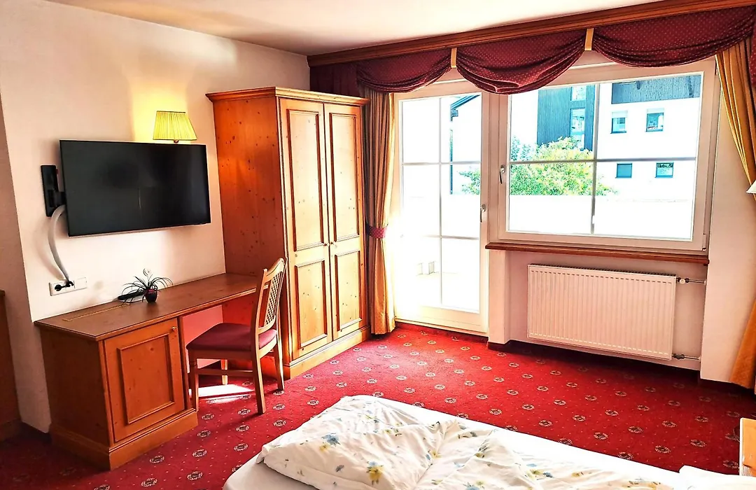 Hotel Tanja-Sonnenhof-1